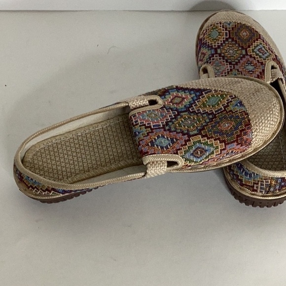 Women's Geometric Pattern Flat Casual Slip On Light Wt Shoe Size 40 (US 9/9.5) - Picture 7 of 14